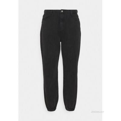 Missguided Plus RIOT HIGHWAISTED MOM Relaxed fit jeans black/black denim 