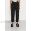 Monki Relaxed fit jeans black 