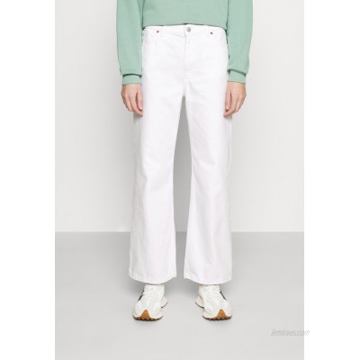Monki YOKO CROPPED Flared Jeans white light/white 