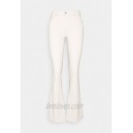 ONLY ONLBLUSH LIFE Flared Jeans ecru/beige