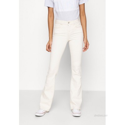 ONLY ONLBLUSH LIFE Flared Jeans ecru/beige 