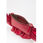 Red V POUCH Clutch fragola/red