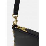 Versace Jeans Couture CHARMS MEDIUM POUCH Clutch nero/black