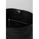 PB 0110 Handbag black