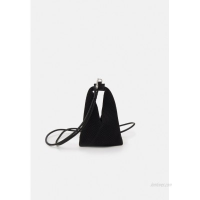 MM6 Maison Margiela ORNAMENTAL ITEM Across body bag black 