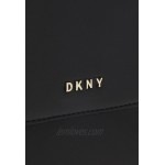 DKNY WINONNA FLAP PHONE Across body bag black/goldcoloured/black