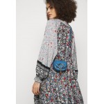 See by Chloé Mara mini shoulder bag Across body bag moonlight blue/blue