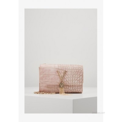 Valentino Bags AUDREY Across body bag rose/light pink 