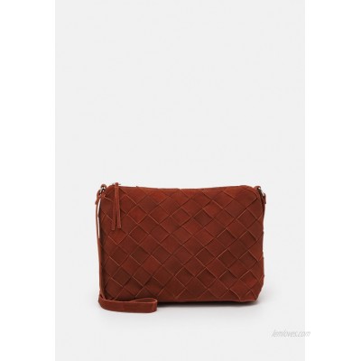 Zign LEATHER Across body bag red 