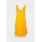 Vero Moda Tall VMALICE DRESS Jersey dress saffron/yellow