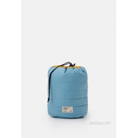 TYPO UTILITY CARRY ALL CASE UNISEX Wash bag dusty blue/washed mustard/blue 