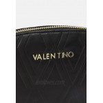 Valentino Bags PEPA Wash bag nero/black