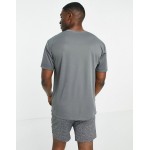 4505 icon easy fit training t-shirt with quick dry in grey