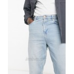 DESIGN relaxed jeans in vintage light wash