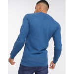 DESIGN muscle fit basket stitch crew neck sweater in blue