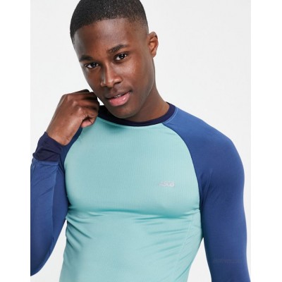  4505 muscle fit training long sleeve t-shirt with contrast panels  