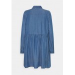 Vero Moda VMLIBBIE SHIRT DRESS Denim dress medium blue denim/blue denim